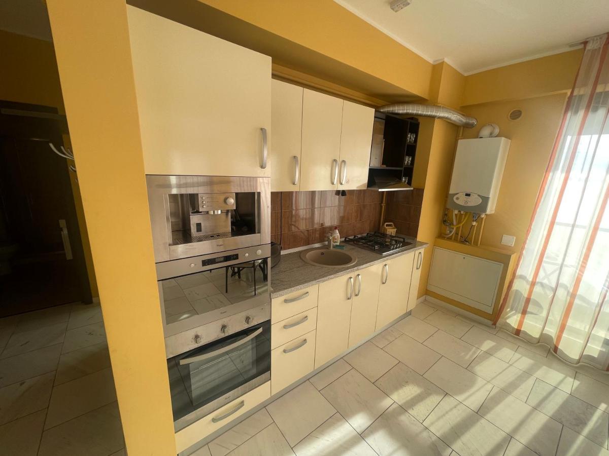 Sophia Lake View Suite Mamaia Buitenkant foto