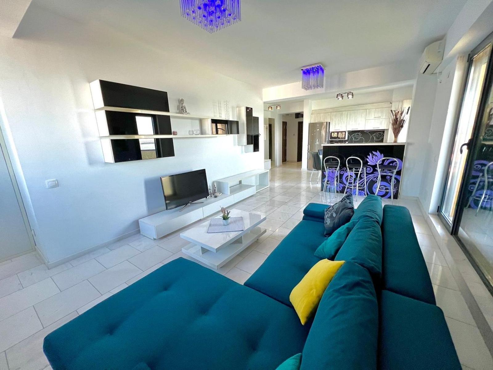 Sophia Lake View Suite Mamaia Buitenkant foto
