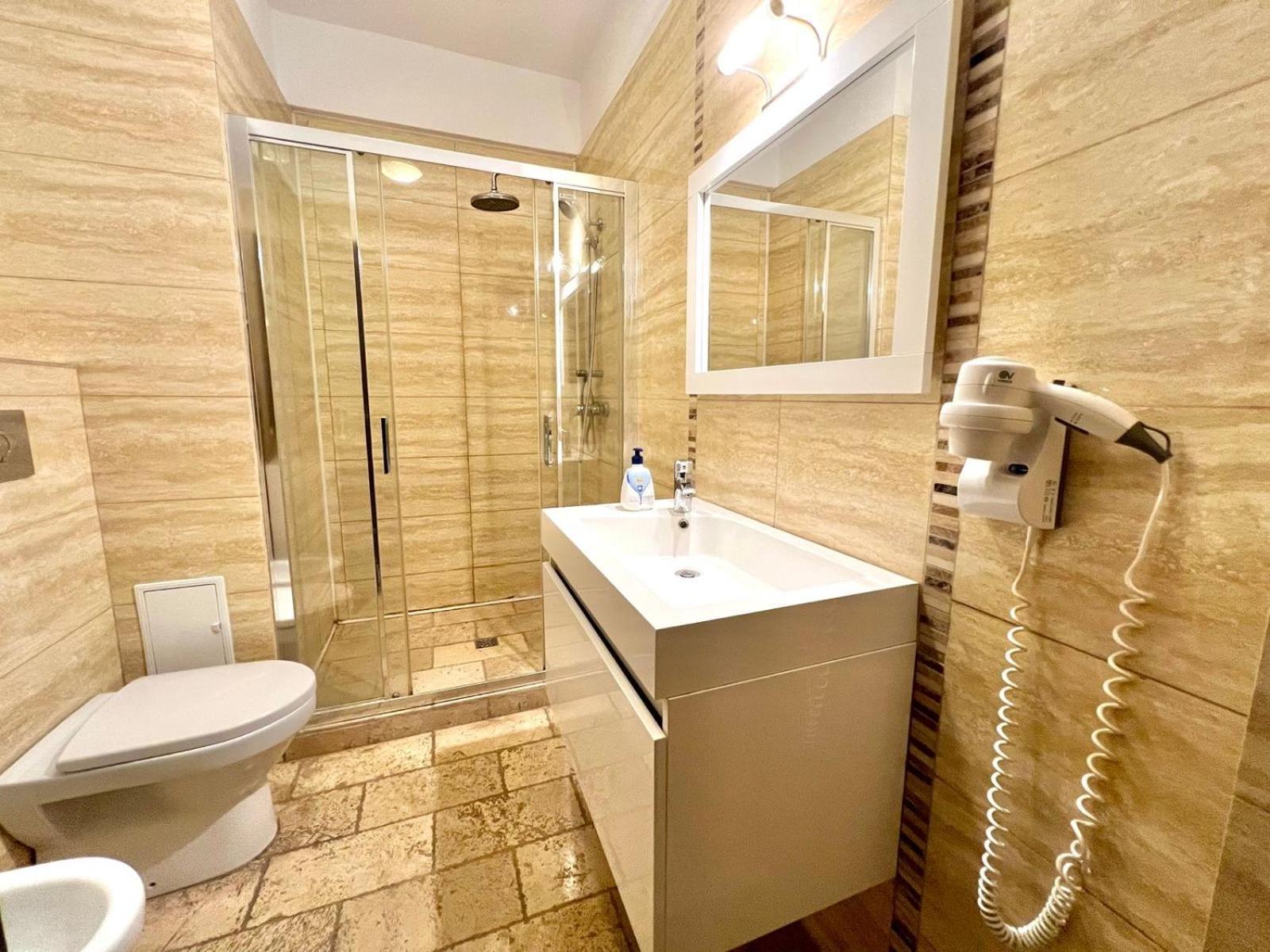 Sophia Lake View Suite Mamaia Buitenkant foto