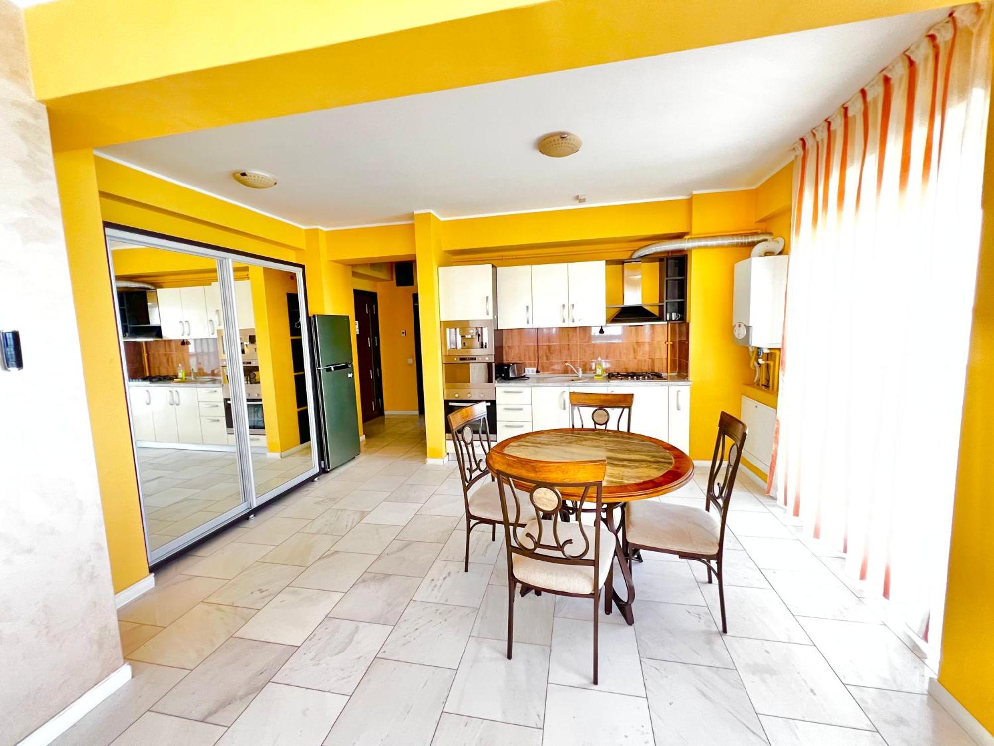 Sophia Lake View Suite Mamaia Buitenkant foto