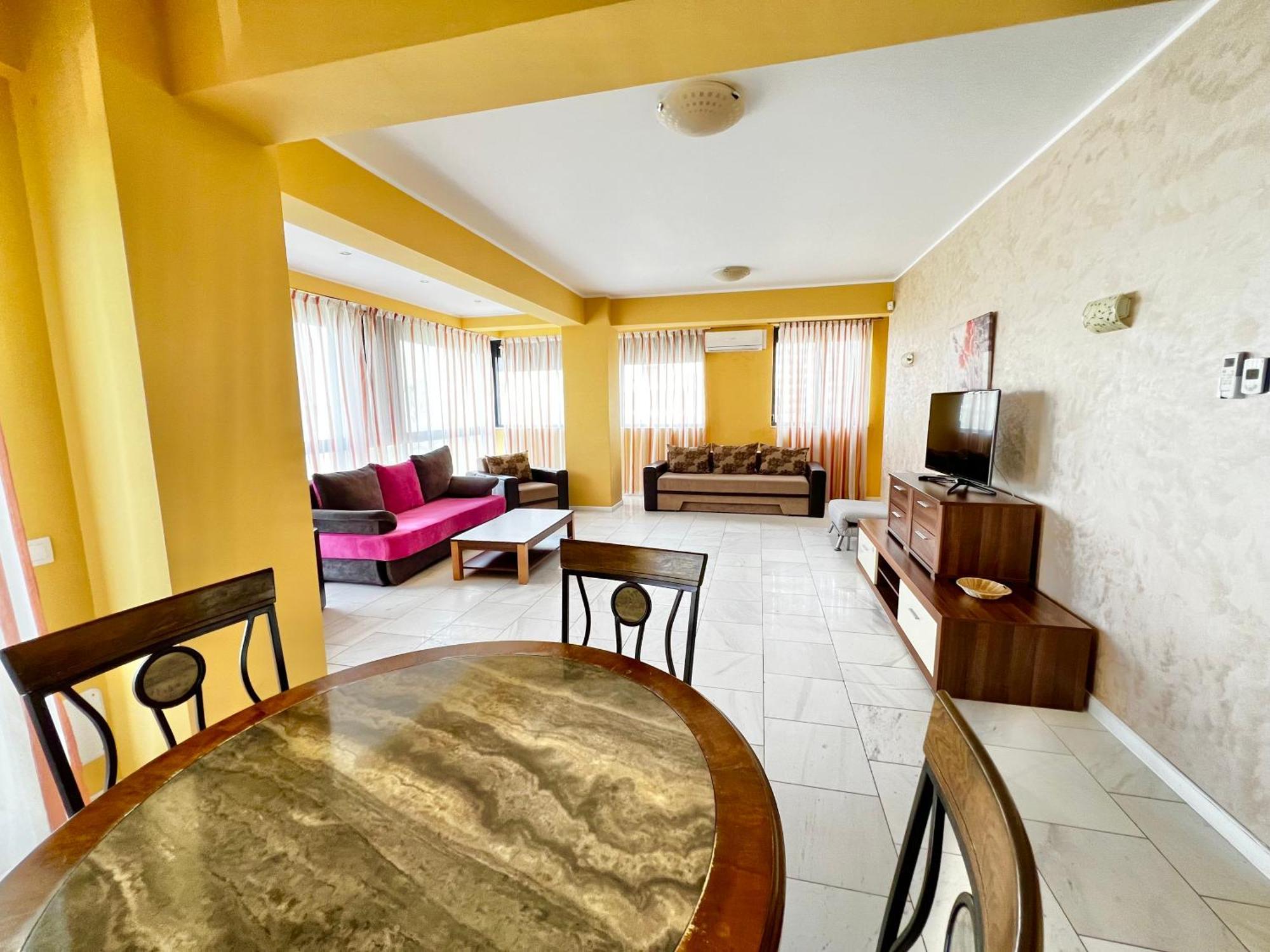 Sophia Lake View Suite Mamaia Buitenkant foto