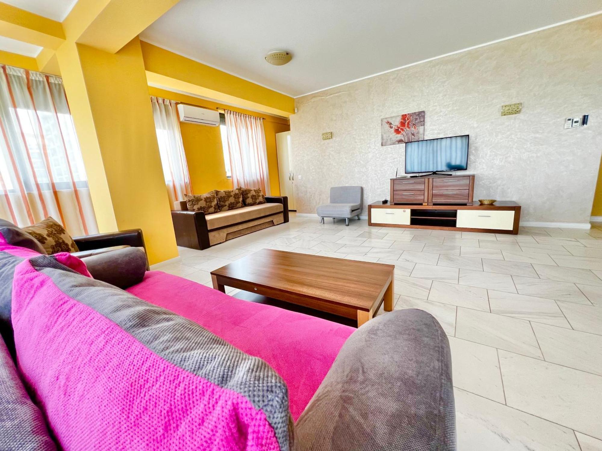 Sophia Lake View Suite Mamaia Buitenkant foto